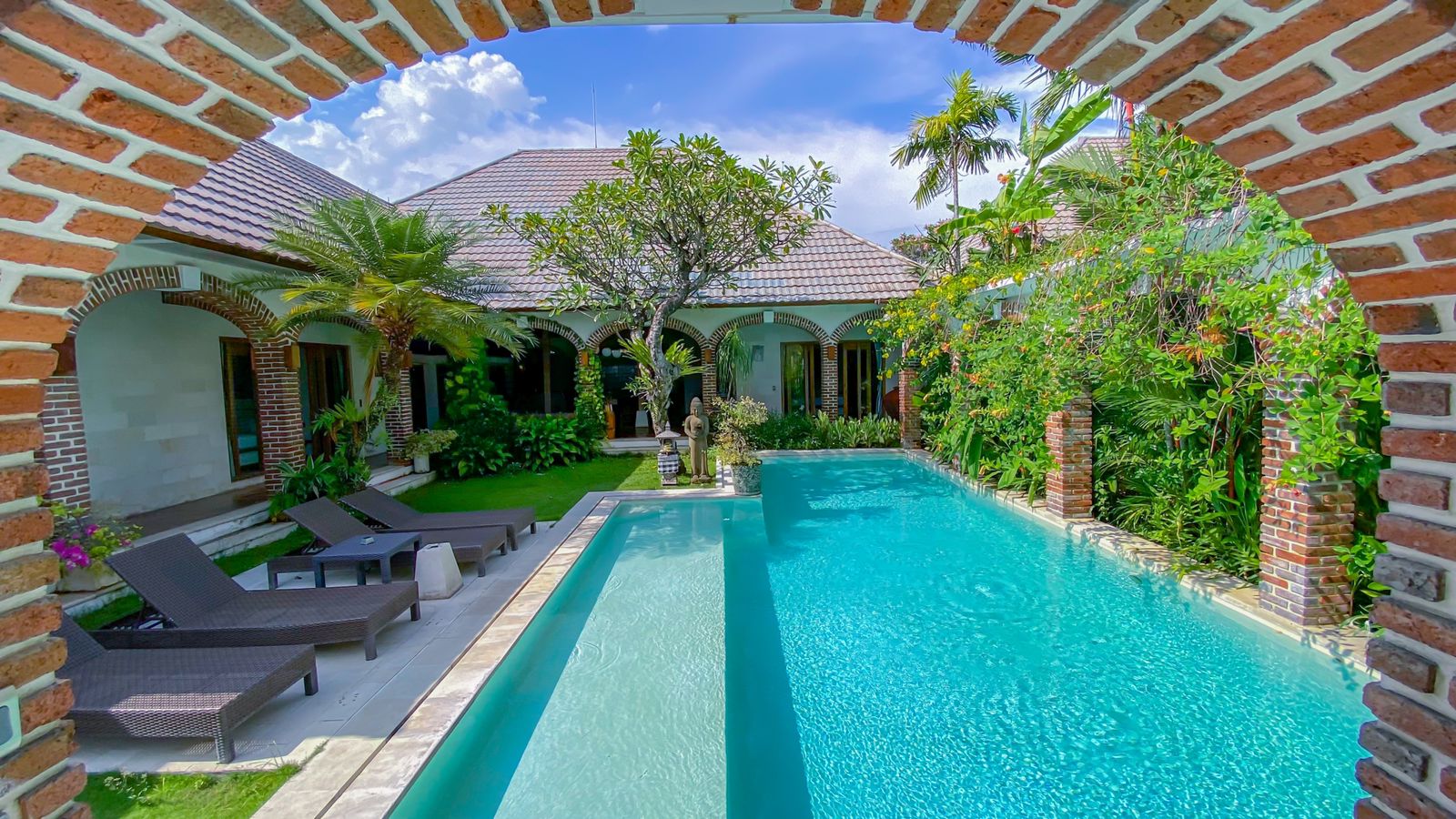 3 Bedroom Deluxe Dyana Villas Seminyak Bali - Photo 5